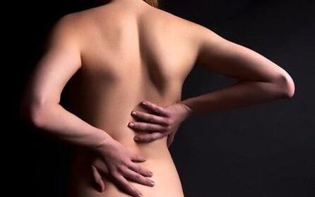 Back pain in thoracic osteochondrosis photo 1