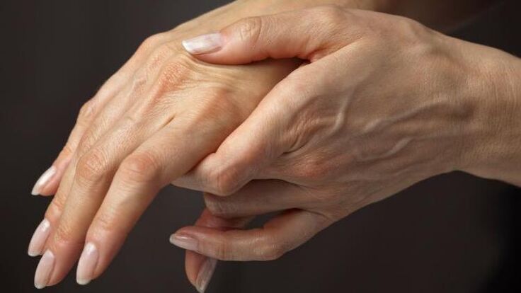 Pain in the finger joints